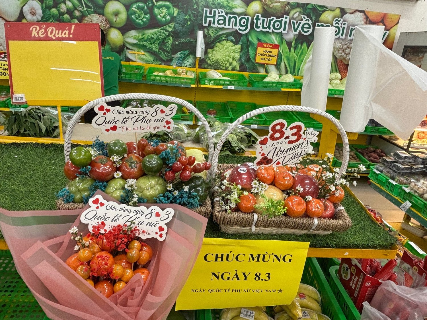 Giỏ quà từ rau củ, trái cây được trang trí đẹp mắt, trở thành món quà tặng nhiều ý nghĩa