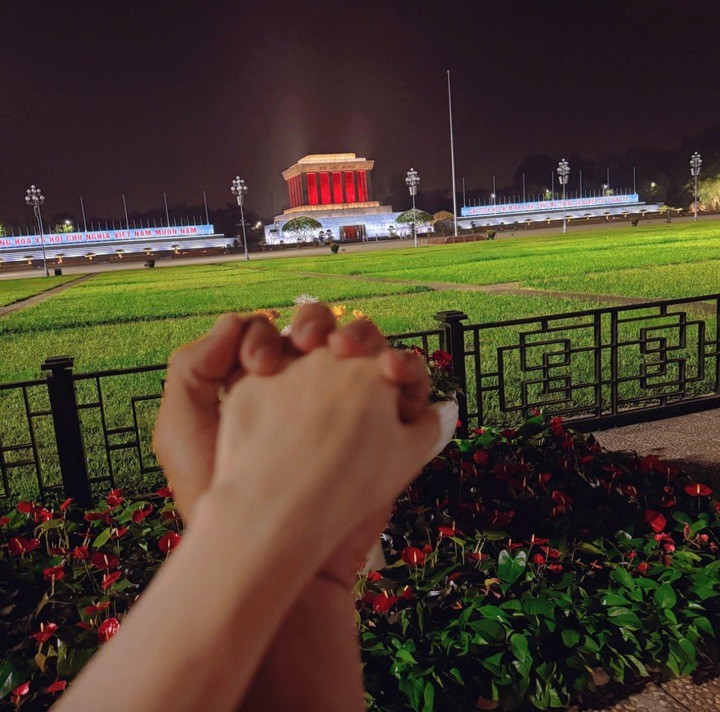 4 năm yêu kín tiếng của Hòa Minzy và bạn trai quân nhân - 6