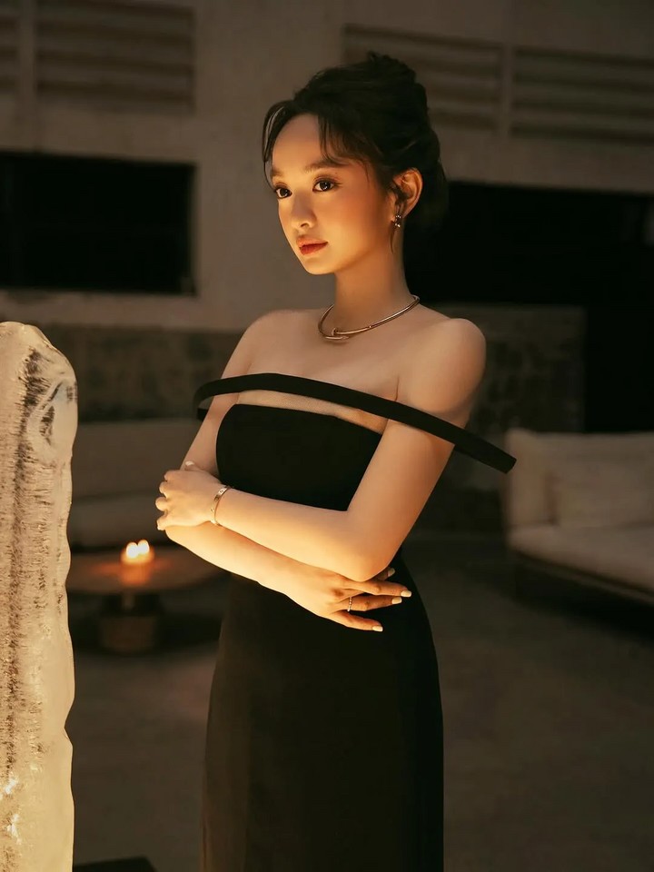 Gu thời trang hack dáng của mỹ nhân Việt 1m50 lọt top 100 gương mặt đẹp thế giới - 1