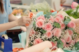 Giá hoa ngày 8-3 tăng mạnh, có loại gấp gần 10 lần