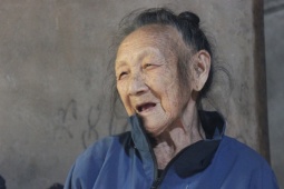 Cụ bà 111 tuổi ở Phú Thọ minh mẫn hiếm có, hằng ngày tự chăm sóc bản thân