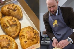 William làm bánh gối tặng vợ con