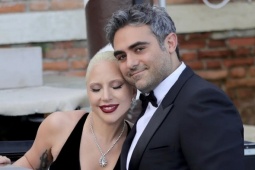 Lady Gaga sắp cưới triệu phú công nghệ