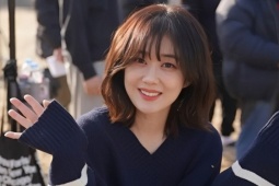 7 thói quen đơn giản giúp Jang Na Ra tự tin khoe mặt mộc ở tuổi 45