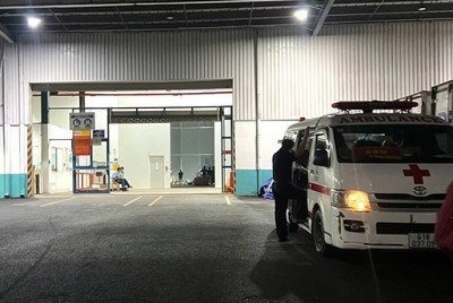 TPHCM: Sập la phông tại công ty, 4 người thương vong