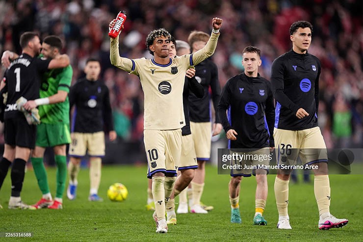 Yamal giúp Barca giành chiến thắng