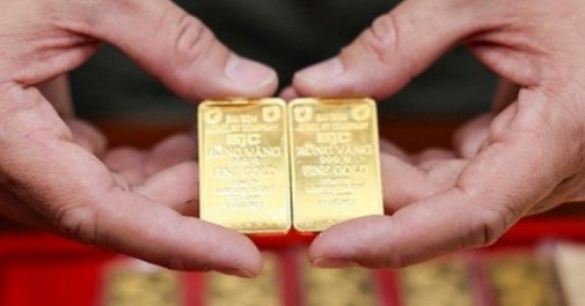 Chốt giá vàng hôm nay ngày 8/3 giảm rất mạnh "m...