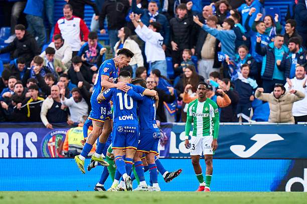 Getafe tận dụng triệt để cơ hội để dẫn 2 bàn ở hiệp 1