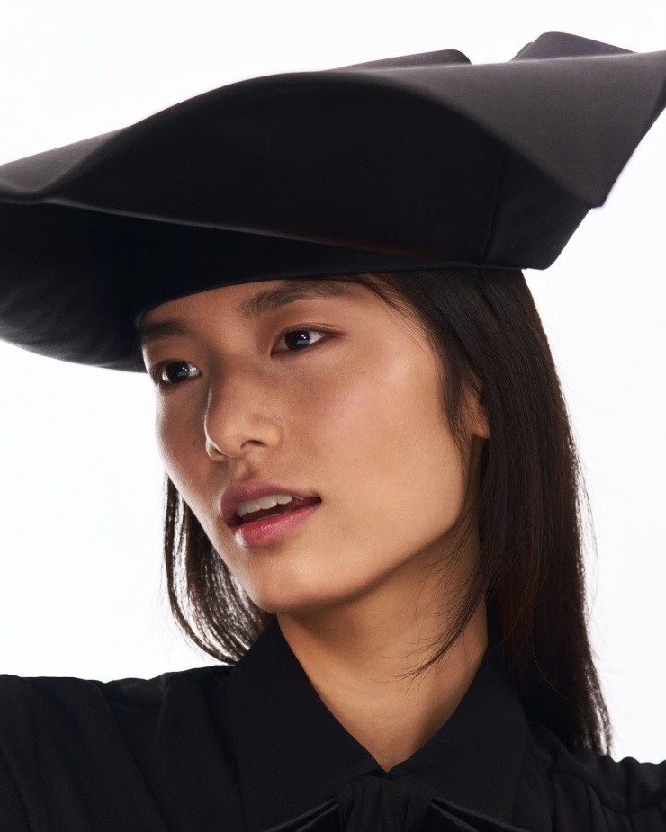 Nâng cấp gu thẩm mỹ thời trang với những gợi ý từ các sàn diễn Xuân Hè 2026 - 3