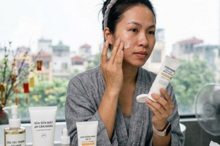 Bí quyết giữ vẻ rạng rỡ cho làn da 'quá tải' đầu xuân