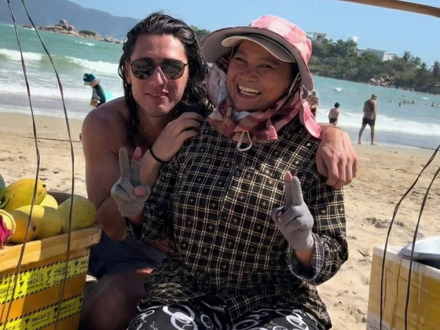 Lời rao của người bán rong ở Nha Trang hút 40 triệu lượt xem