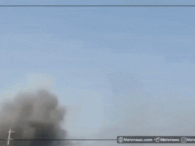 Iran công khai video vũ khí Mỹ lao vào trường nữ sinh gây hàng trăm thương vong