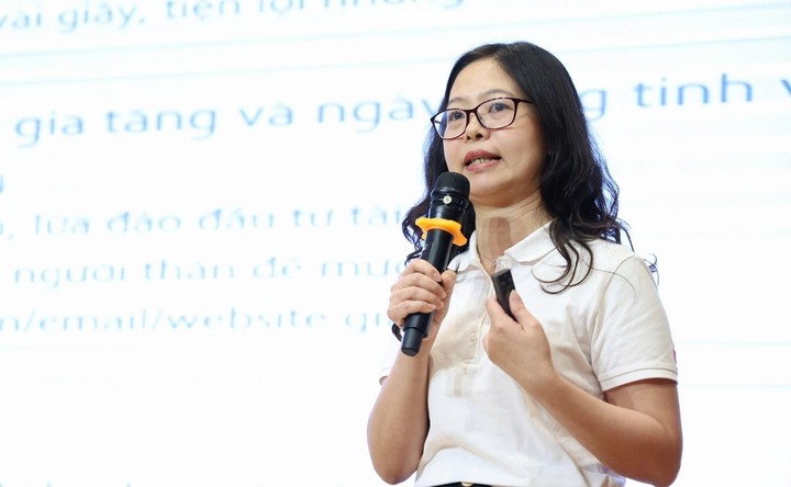 Bà Phạm Châu Loan chia sẻ các giải pháp căn cơ từ phía ngân hàng. (Ảnh: Đại Việt)