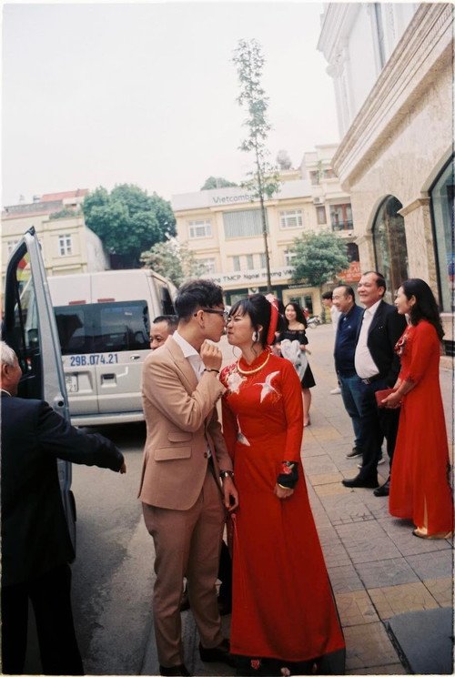 Lễ ăn hỏi của Hoàng Dũng và bạn gái Khánh Linh diễn ra cách đây 6 năm.