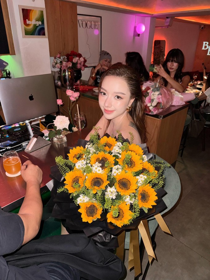 Ảnh sao 9/3: Mỹ Tâm nhí nhảnh khi giao lưu với khán giả phim 'Tài' - 9