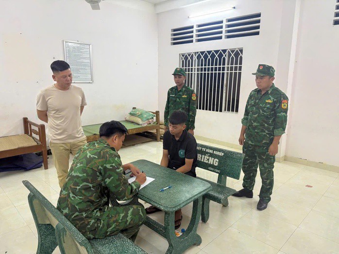 Lực lượng biên phòng tỉnh Tây Ninh đã hoàn tất hồ sơ bàn giao đối tượng cho Công an TPHCM