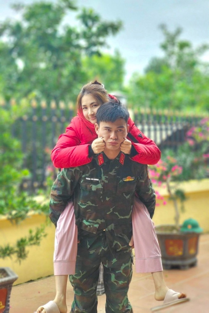 Hòa Minzy và Văn Cương khi mới yêu.