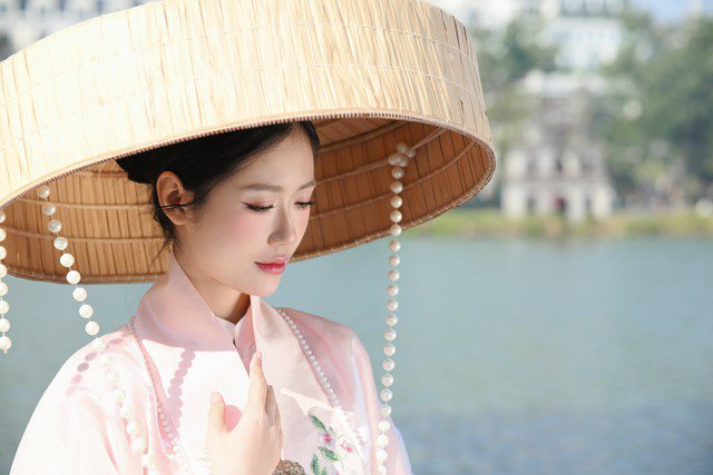 Nữ sinh gốc Hà Thành từng bỏ lỡ Hoa hậu Việt Nam, đang gây chú ý Miss World Vietnam 2025 là ai? - 4