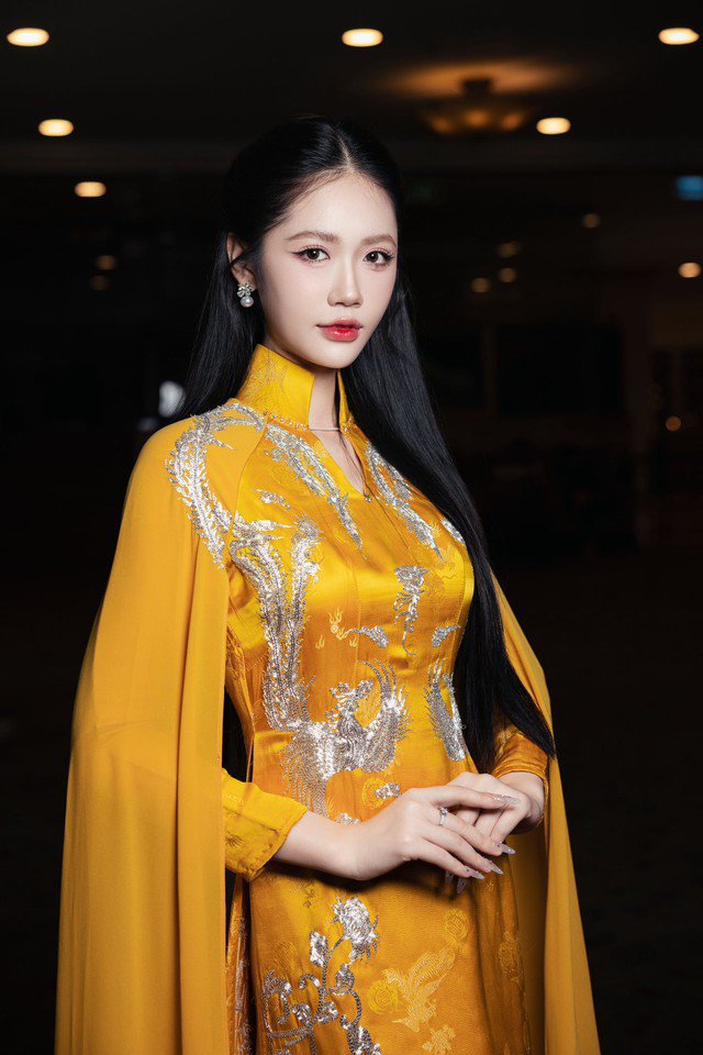 Nữ sinh gốc Hà Thành từng bỏ lỡ Hoa hậu Việt Nam, đang gây chú ý Miss World Vietnam 2025 là ai? - 6