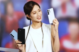 Bị chê tả tơi, Galaxy S26 Ultra vẫn có sức hút mạnh mẽ