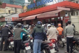 Bộ Công an cùng phối hợp kiểm tra, xử lý găm hàng xăng dầu chờ tăng giá