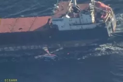 Thụy Điển chặn bắt tàu hàng có 10 thủy thủ Nga