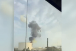 Bahrain: Lửa cháy dữ dội tại nhà máy lọc dầu BAPCO sau đợt tấn công của Iran