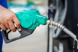 Giá nhiên liệu leo thang: Đi đổ xăng vào khung giờ nào trong ngày là 'hời' nhất?