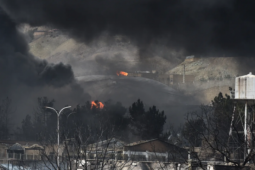 Mỹ nổi giận với Israel vì các cuộc tấn công kho dầu lửa Iran