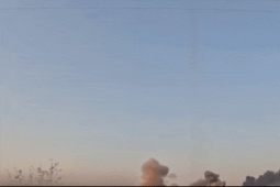 Iran phóng loạt tên lửa thế hệ mới vào các mục tiêu Mỹ, Israel