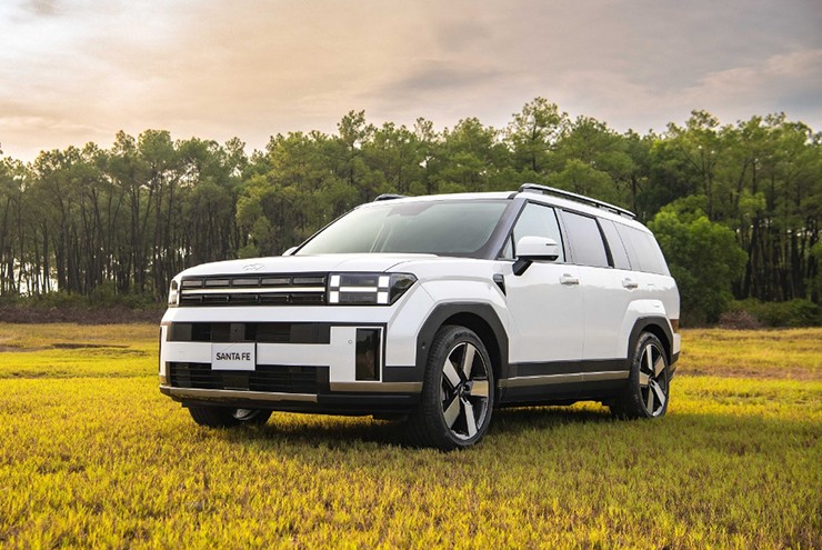 Vừa hết Tết, nhiều mẫu xe giảm hàng trăm triệu đồng - 4