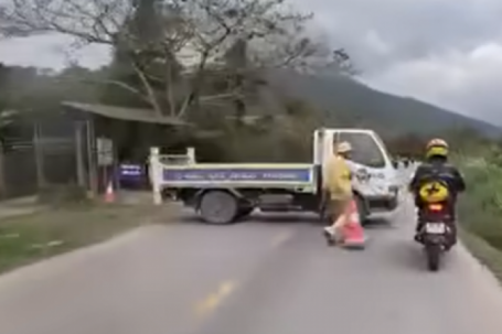 Cục CSGT lên tiếng trước thông tin 'dùng ô tô công vụ chắn ngang đường để dừng xe vi phạm'