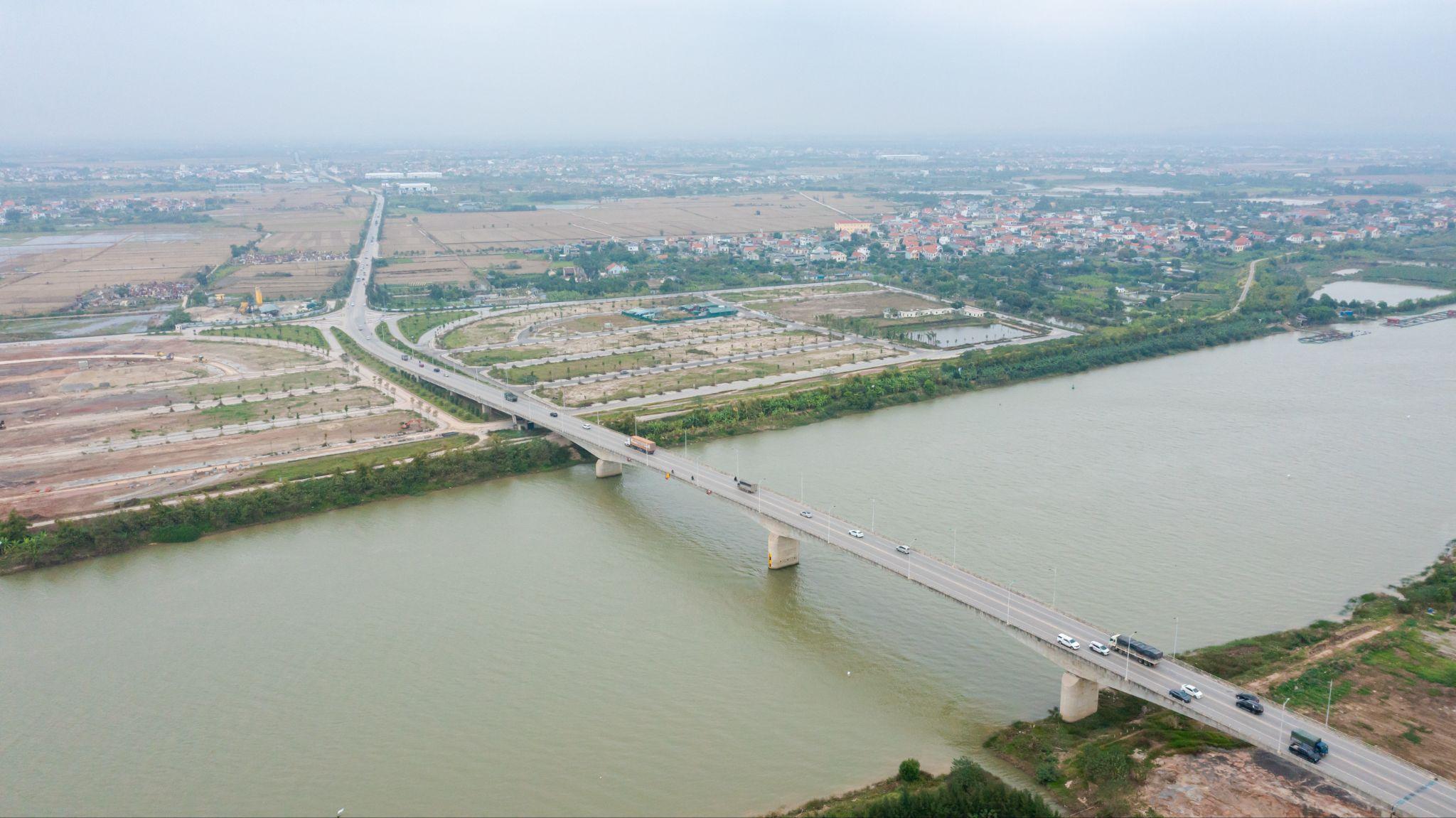 Vị thế độc tôn ôm trọn cầu Hàn của Licogi18 Riverside