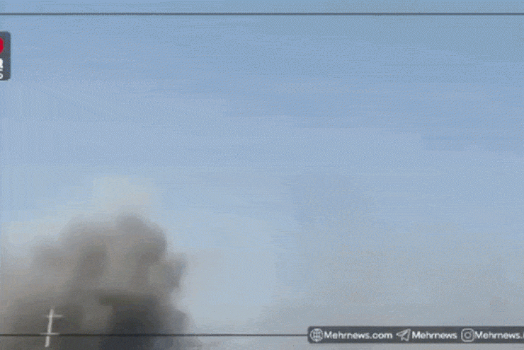 Iran công khai video vũ khí Mỹ lao vào trường nữ sinh gây hàng trăm thương vong - 1