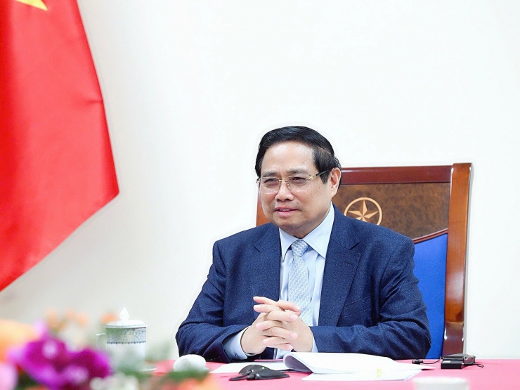 Thủ tướng Phạm Minh Chính điện đàm với Tổng thống UAE Sheikh Mohammed bin Zayed Al-Nahyan. Ảnh: Nhật Bắc