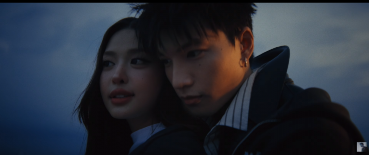 "Nàng thơ" mới của HIEUTHUHAI: Style táo bạo, đời tư bí ẩn, gợi nhớ Babyboo - 2