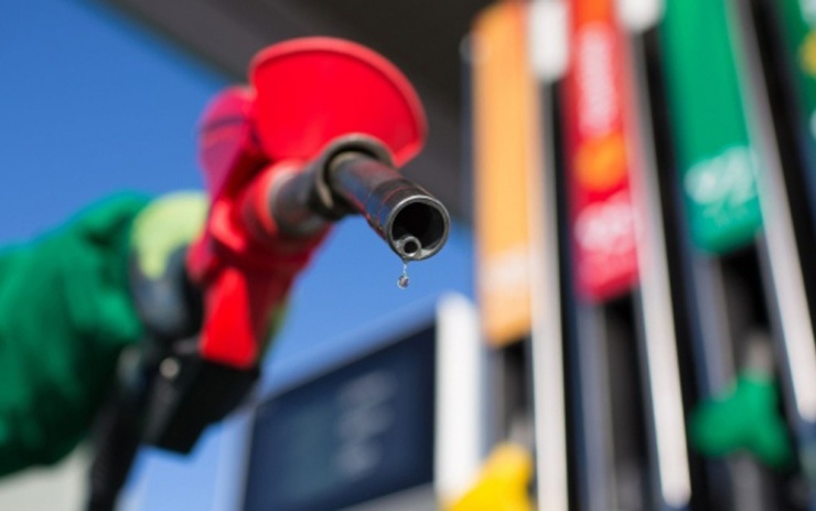 Thị trường dầu mỏ chịu nhiều áp lực do căng thẳng ở Trung Đông (Ảnh minh họa: KT)