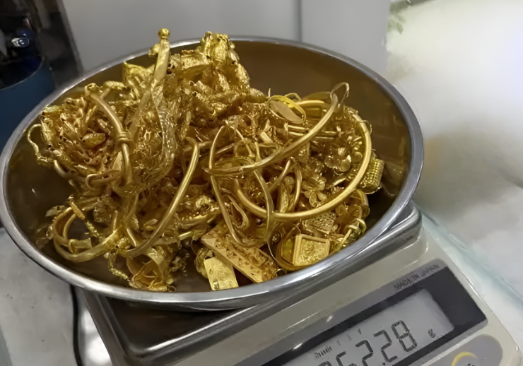 Giá vàng tăng mạnh trong bối cảnh kinh tế biến động đã tạo cơ hội lớn cho nhà đầu tư biết chốt lời đúng thời điểm. Ảnh minh họa: Baidu