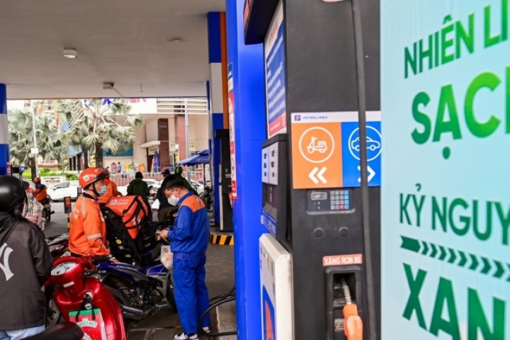 Sắp tới chỉ còn xăng E10: Bước đi chiến lược có giúp hạ nhiệt giá xăng?