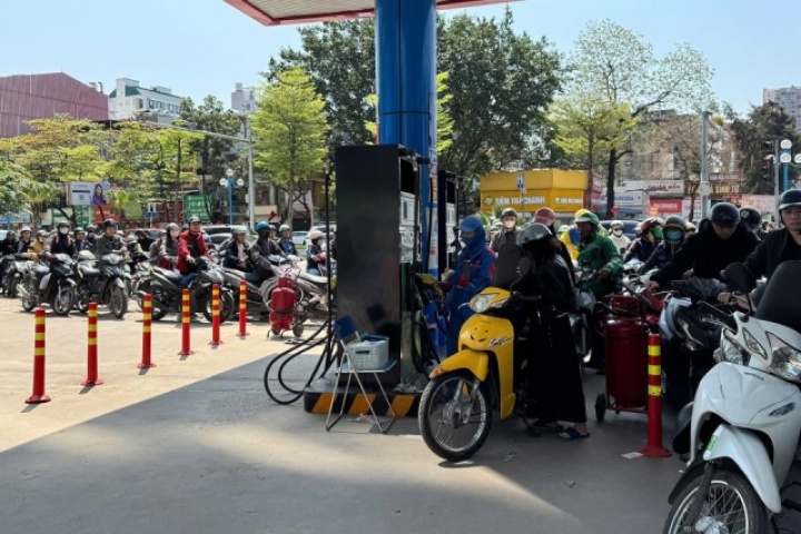 'Việt Nam chưa phải dùng nguồn xăng dầu dự trữ quốc gia'