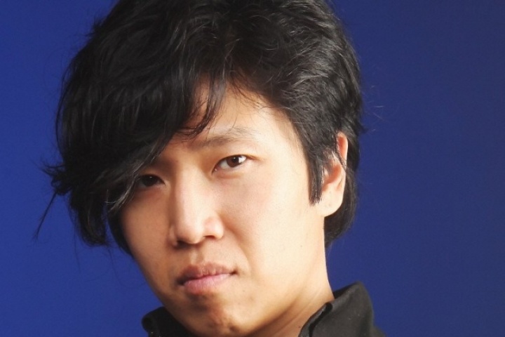 Bắt khẩn cấp nam ca sĩ 55 tuổi