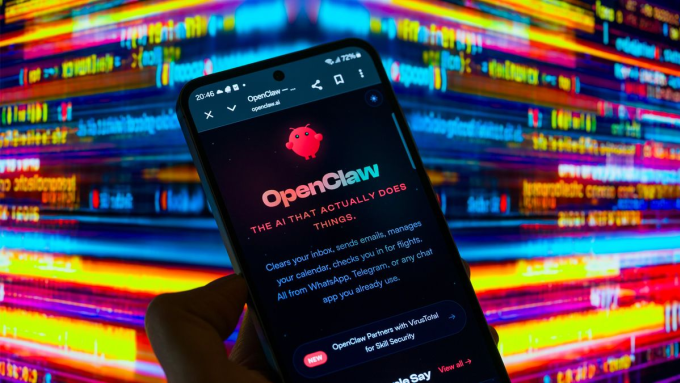 Giao diện OpenClaw hiển thị trên một chiếc smartphone. Ảnh: Tom's Hardware