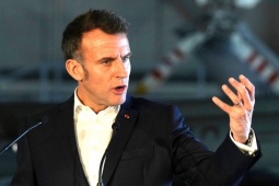 Pháp đề xuất lập lực lượng hộ tống tàu chở dầu, ông Trump nói muốn ‘tiếp quản’ eo biển Hormuz