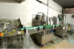 Triệt phá cơ sở 'biến' nước lã và 'axit trôi nổi' thành dấm ăn số lượng lớn