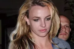 Khó cứu Britney Spears