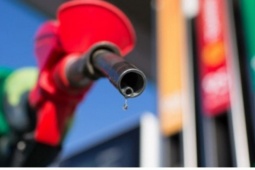 Vì sao giá dầu đột nhiên giảm mạnh sau khi tăng vọt do căng thẳng ở Trung Đông?