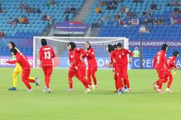 Tin mới nhất bóng đá trưa 10/3: 5 cầu thủ tuyển nữ Iran đã được Australia cấp visa