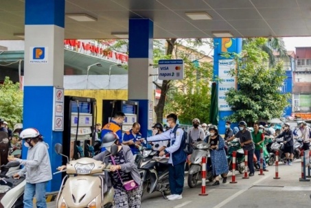 Hà Nội sẽ xử lý nghiêm các trường hợp găm hàng xăng dầu, dừng bán không có lý do