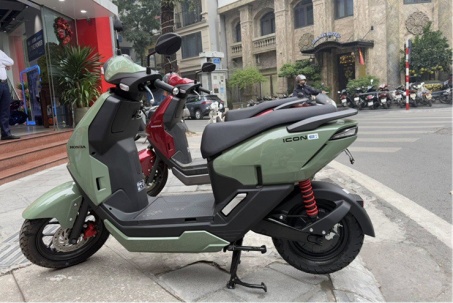 Giá vàng tăng mạnh, 1 chỉ vàng giờ mua được cả loạt xe máy điện