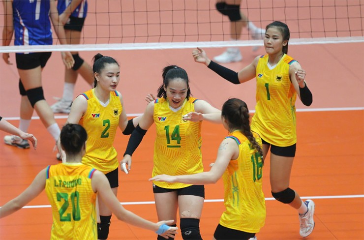 Các cô gái Long An bất ngờ có suất dự giải châu Á dù đã thua trận play-off